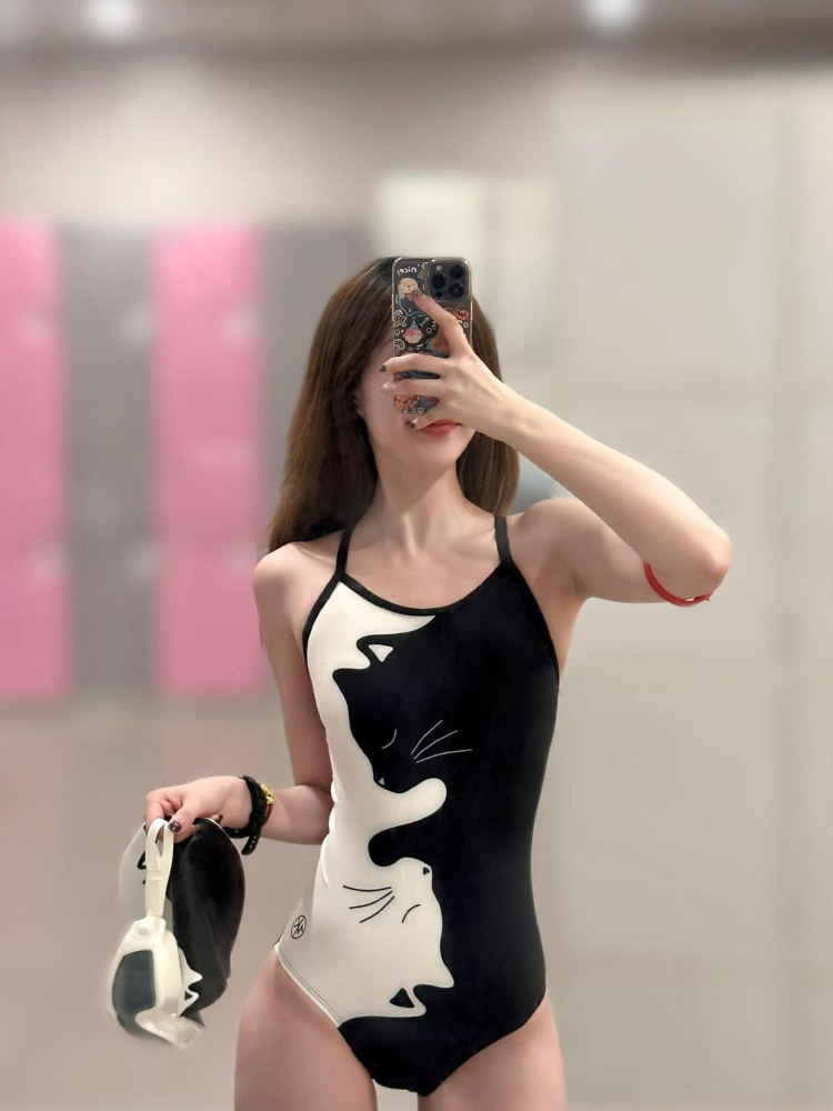 Zwart-wit kittenprint damesbad - Swimsuit One Piece recensie en prijs